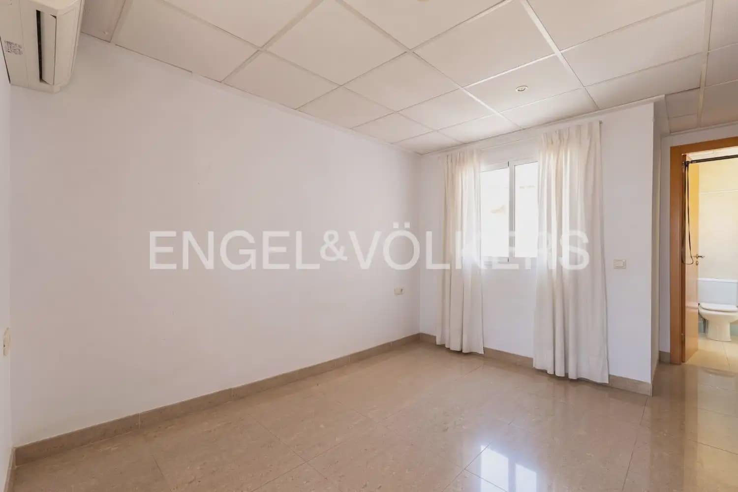 4 quarto Apartamento para venda em Valencia cidade - 395 000 € (Ref: 10007805)