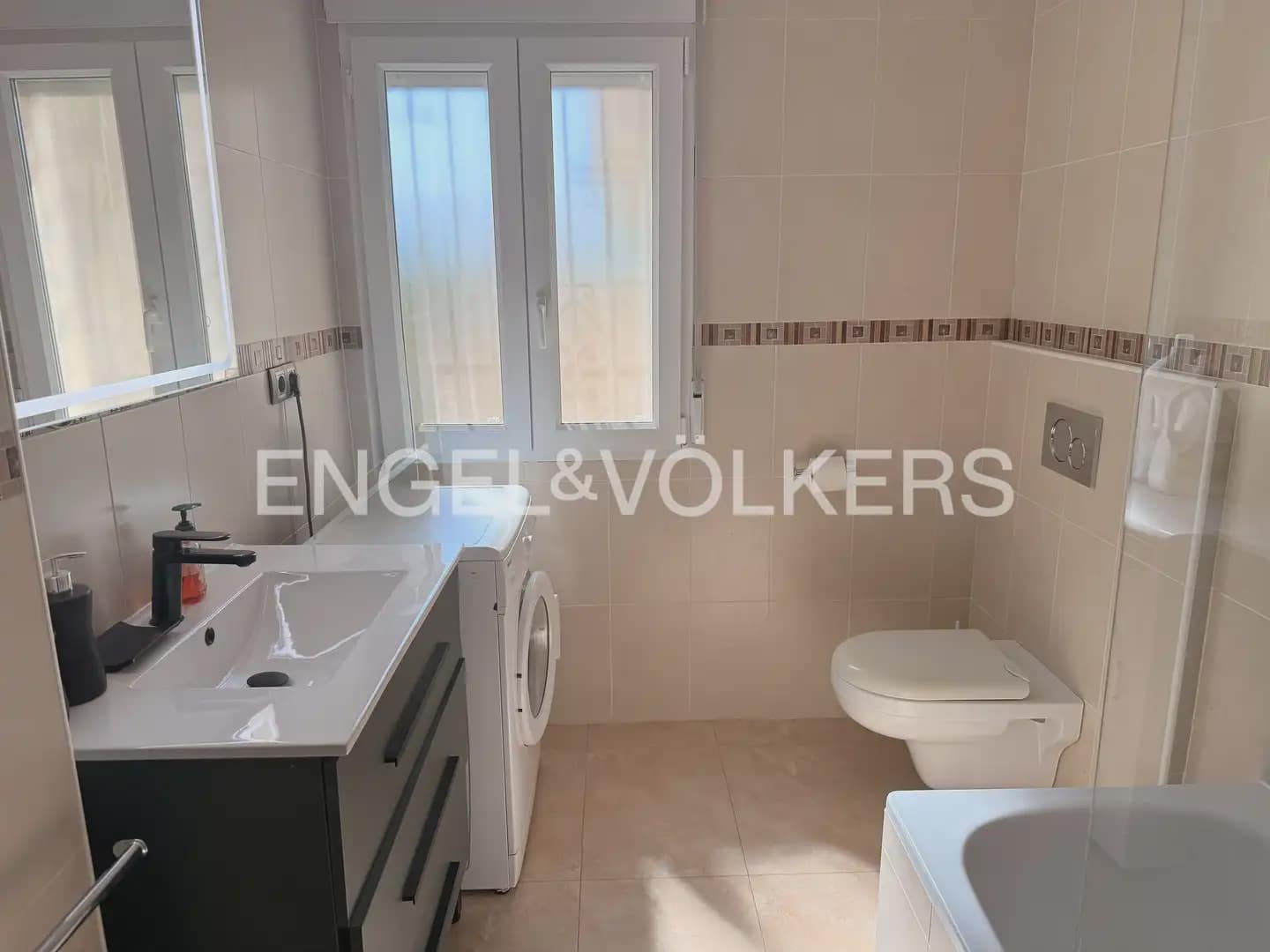 4 quarto Moradia para venda em Els Poblets com piscina garagem - 690 000 € (Ref: 10007806)