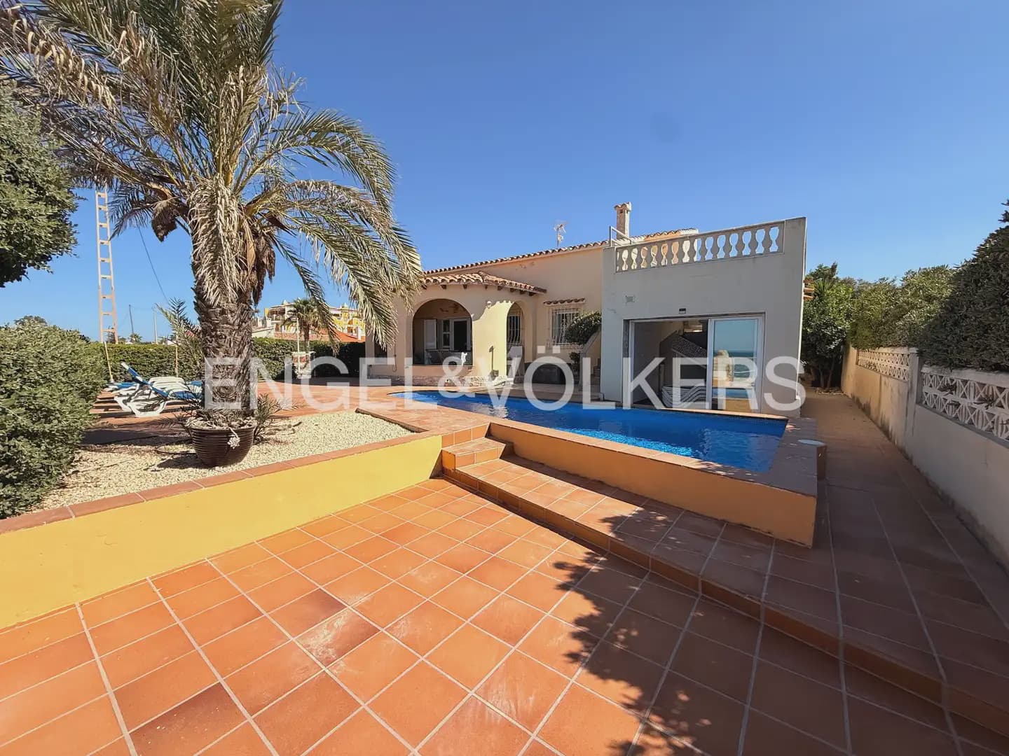 4 quarto Moradia para venda em Els Poblets com piscina garagem - 690 000 € (Ref: 10007806)