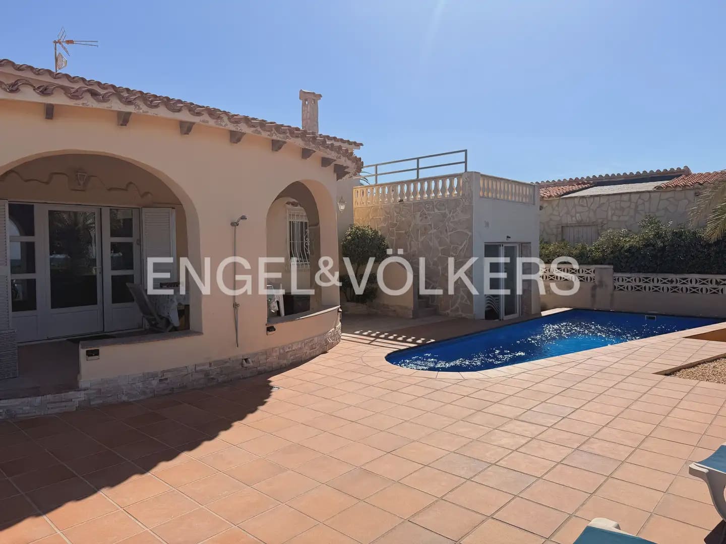4 quarto Moradia para venda em Els Poblets com piscina garagem - 690 000 € (Ref: 10007806)