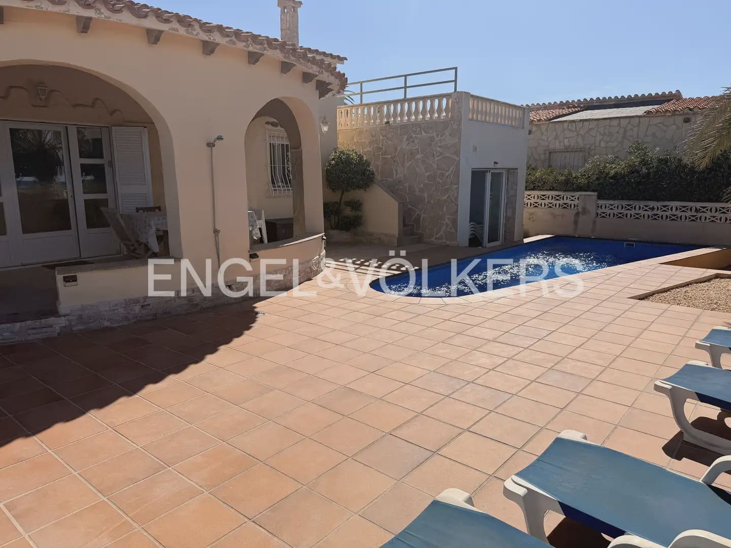 4 quarto Moradia para venda em Els Poblets com piscina garagem - 690 000 € (Ref: 10007806)