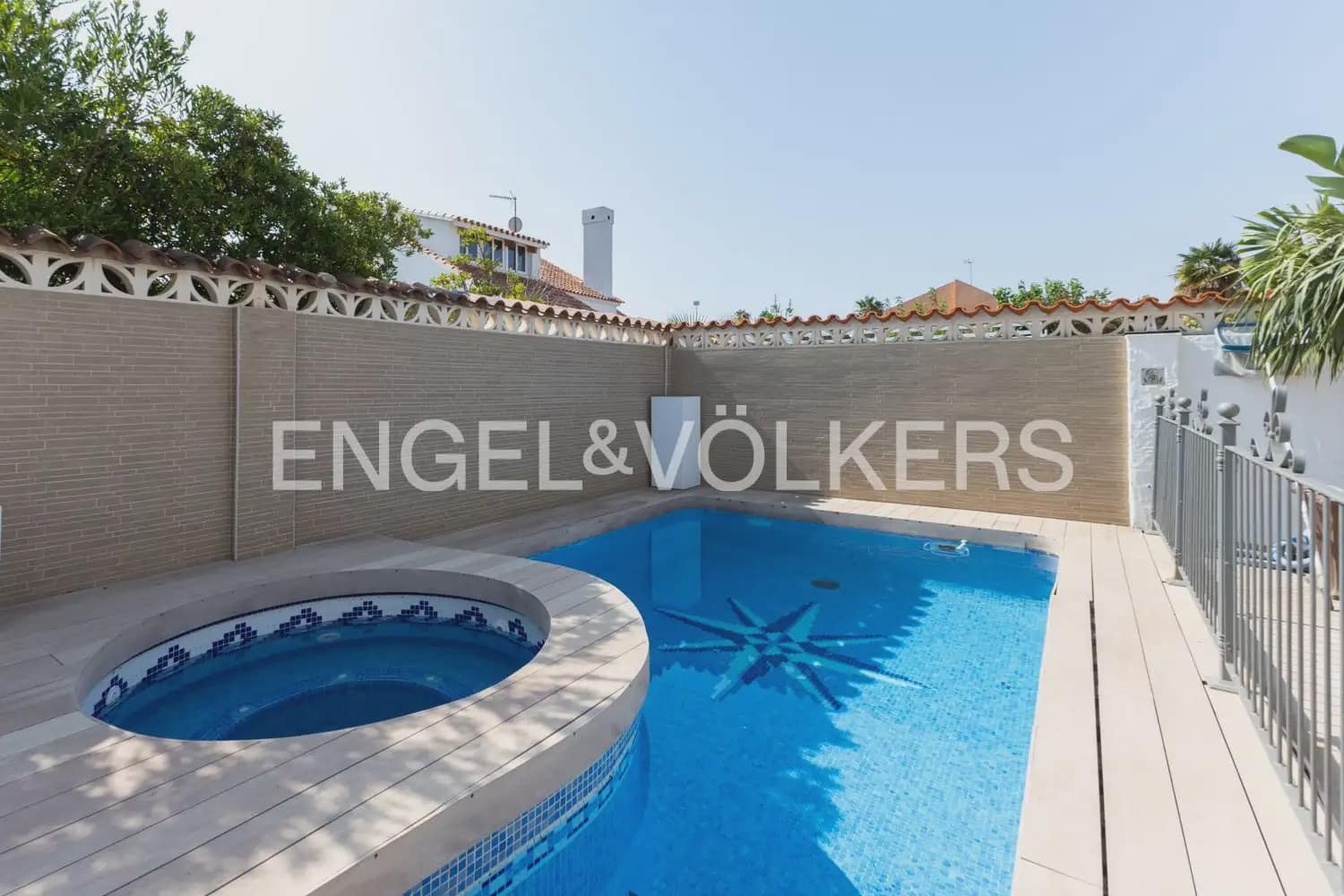 4 quarto Moradia para venda em Sagunto / Sagunt com piscina garagem - 660 000 € (Ref: 10007807)