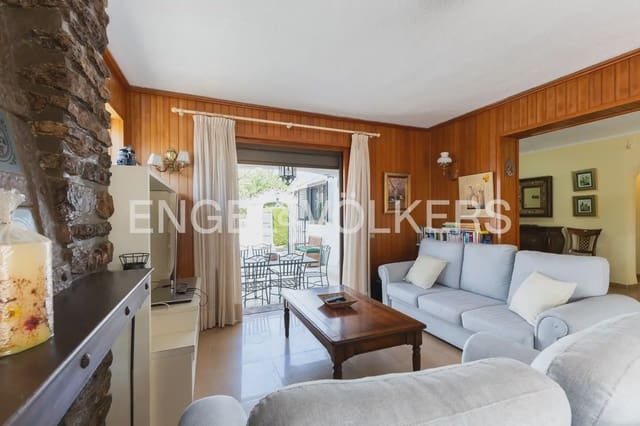 4 quarto Moradia para venda em Almarda, Sagunto / Sagunt com piscina garagem - 660 000 € (Ref: 10007807)