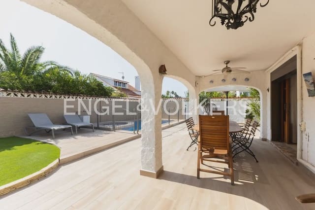 4 quarto Moradia para venda em Almarda, Sagunto / Sagunt com piscina garagem - 660 000 € (Ref: 10007807)