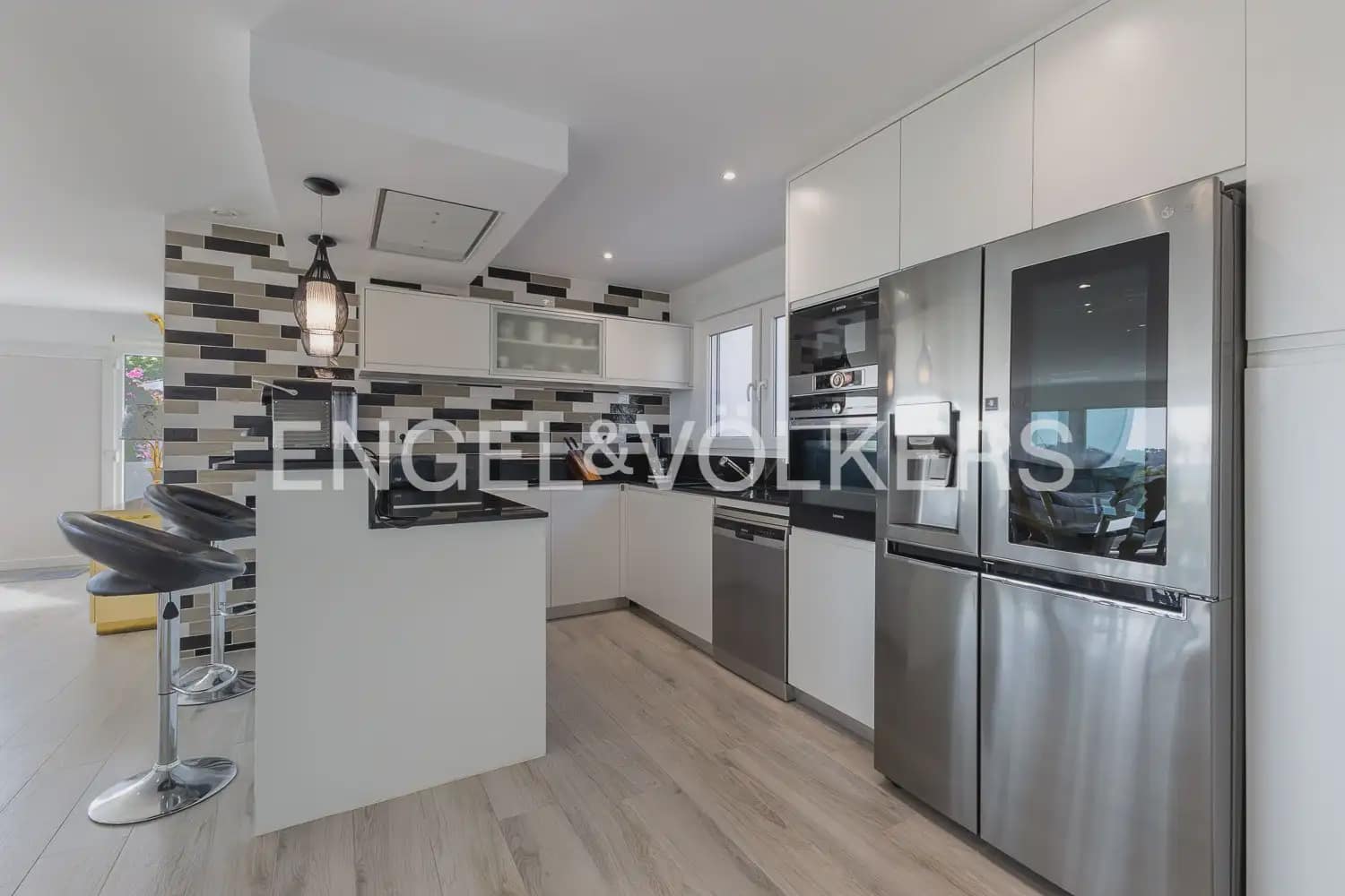 5 soveværelse Villa til salg i Javea / Xabia med swimmingpool garage - € 1.350.000 (Ref: 10007808)