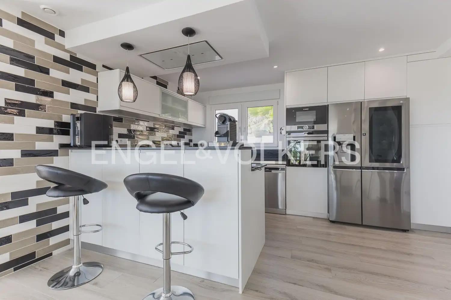 5 soveværelse Villa til salg i Javea / Xabia med swimmingpool garage - € 1.350.000 (Ref: 10007808)