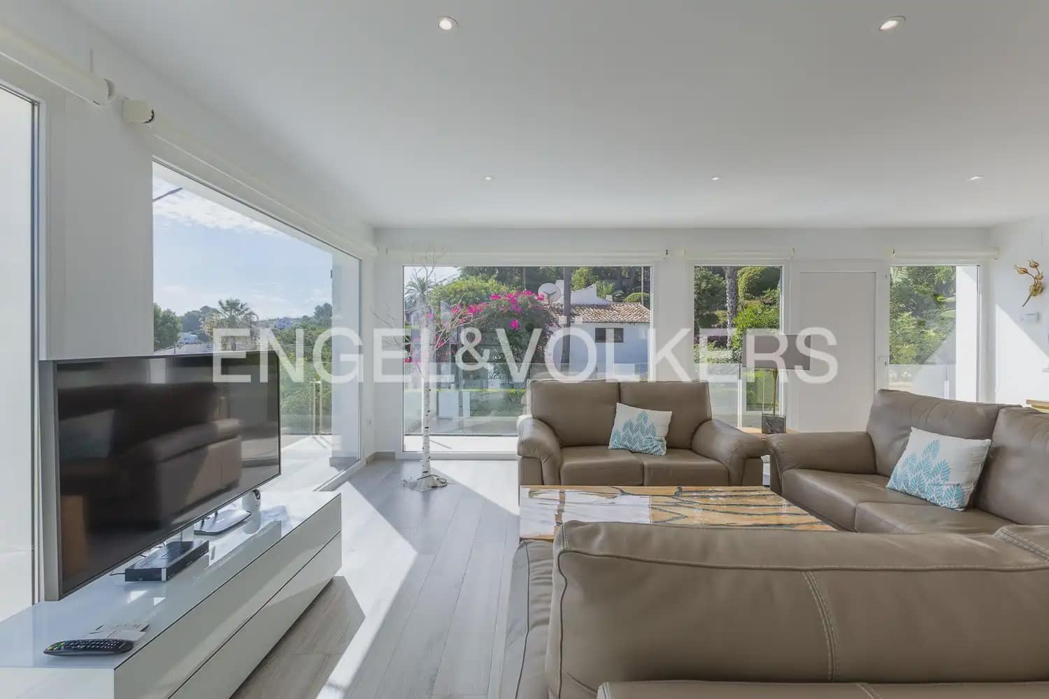 5 soveværelse Villa til salg i Javea / Xabia med swimmingpool garage - € 1.350.000 (Ref: 10007808)