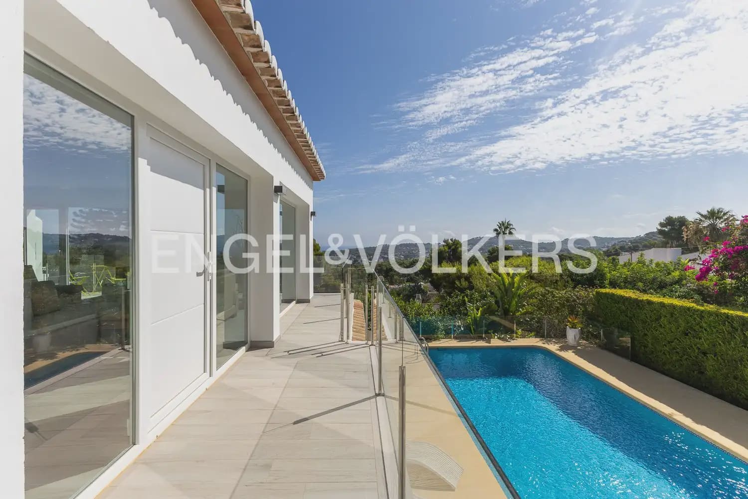 5 soveværelse Villa til salg i Javea / Xabia med swimmingpool garage - € 1.350.000 (Ref: 10007808)