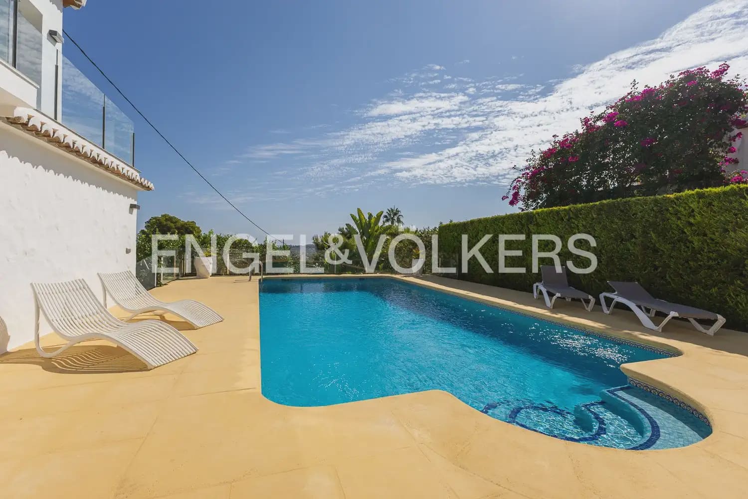 5 soveværelse Villa til salg i Javea / Xabia med swimmingpool garage - € 1.350.000 (Ref: 10007808)