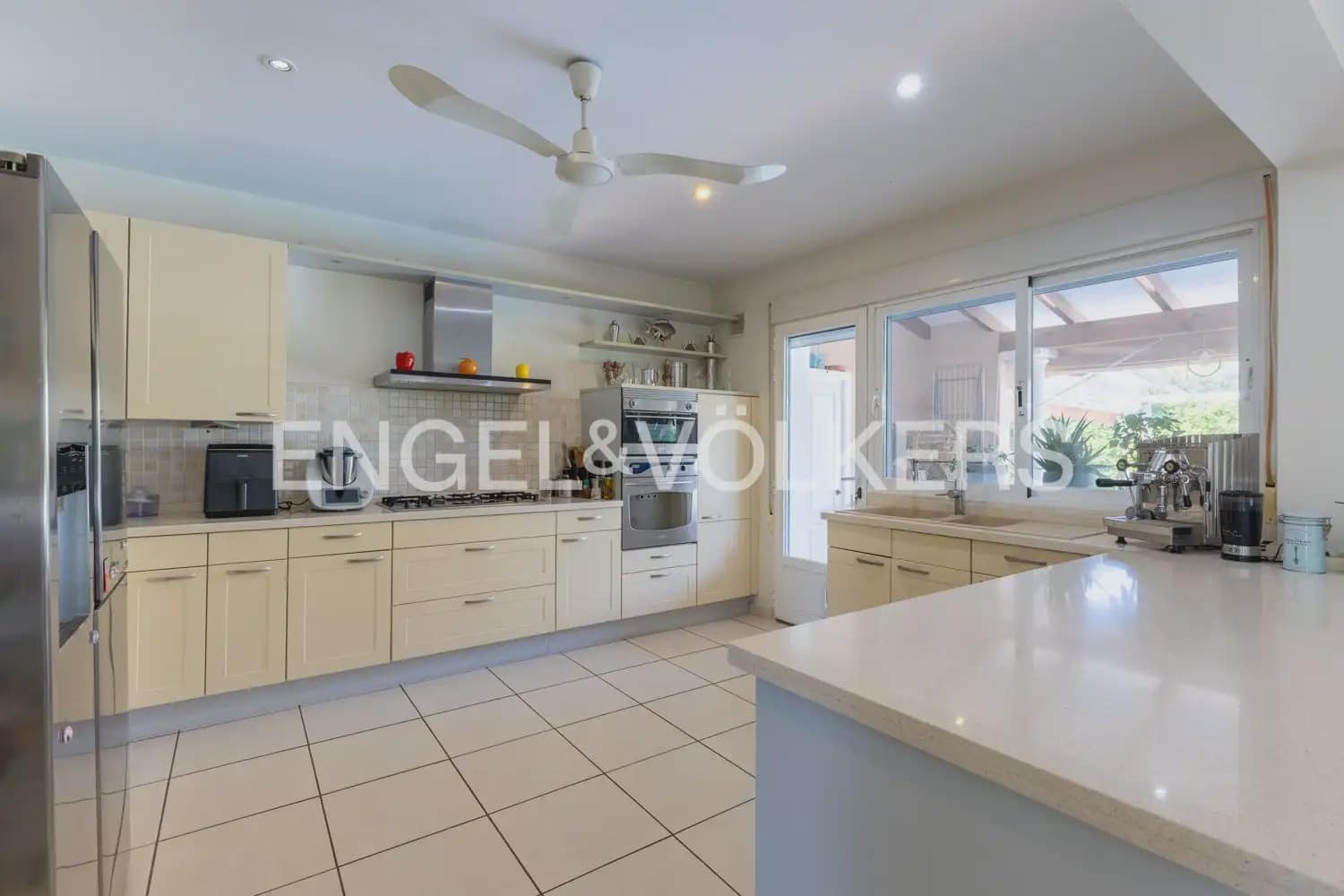 5 soveværelse Villa til salg i Javea / Xabia med swimmingpool garage - € 1.275.000 (Ref: 10007809)