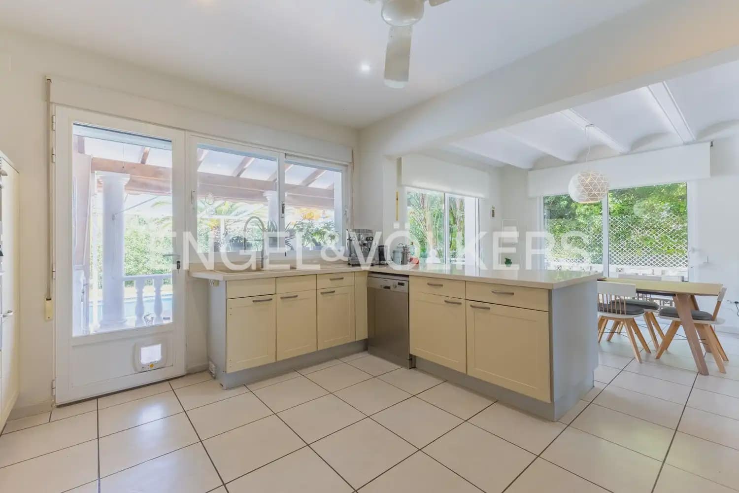 5 soveværelse Villa til salg i Javea / Xabia med swimmingpool garage - € 1.275.000 (Ref: 10007809)