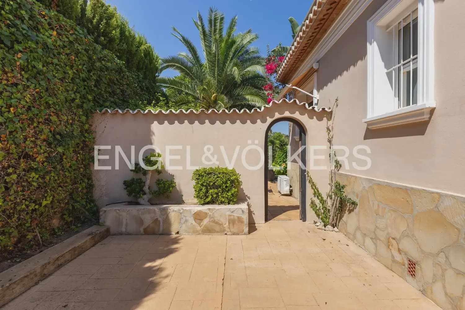 5 soveværelse Villa til salg i Javea / Xabia med swimmingpool garage - € 1.275.000 (Ref: 10007809)