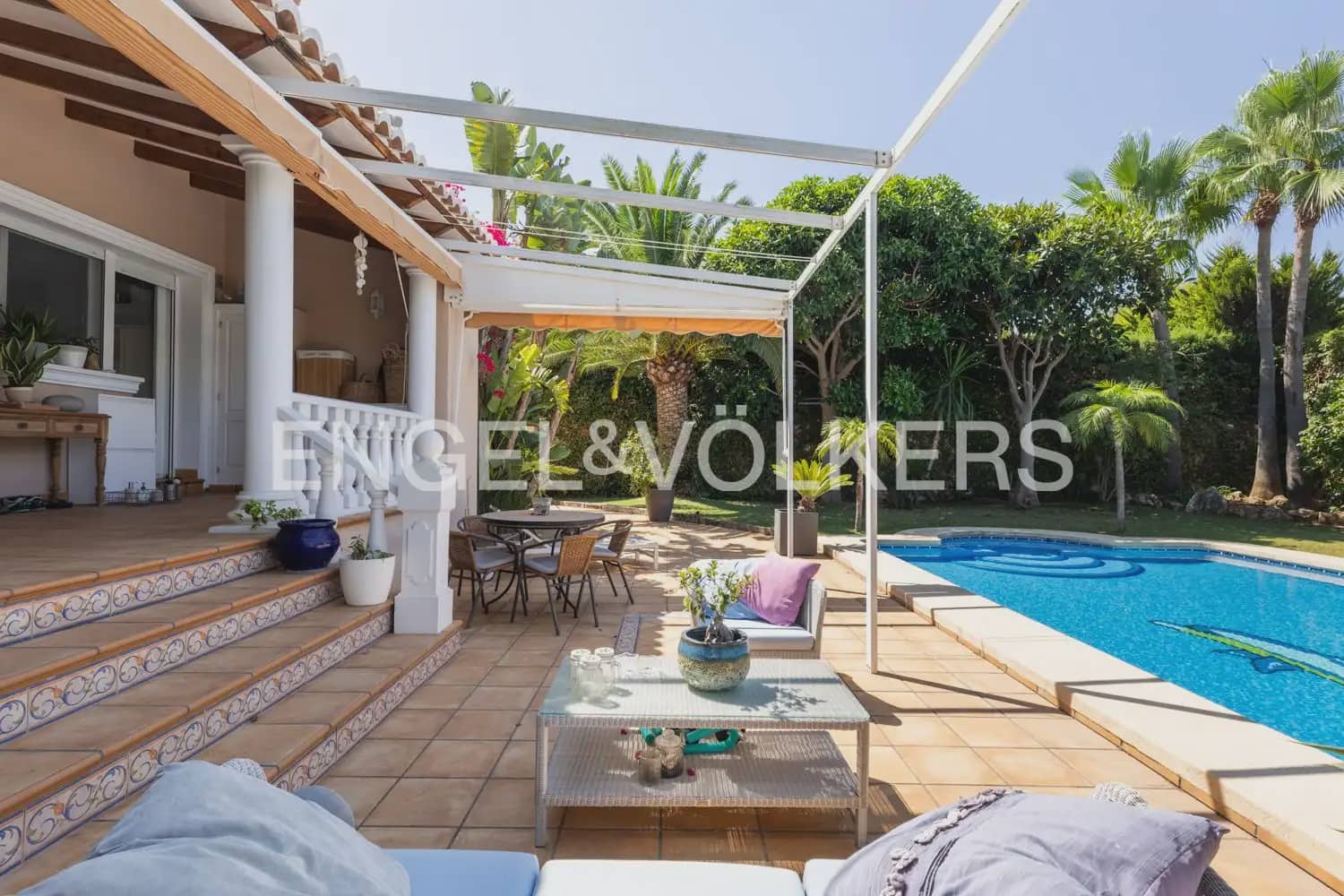 5 soveværelse Villa til salg i Javea / Xabia med swimmingpool garage - € 1.275.000 (Ref: 10007809)