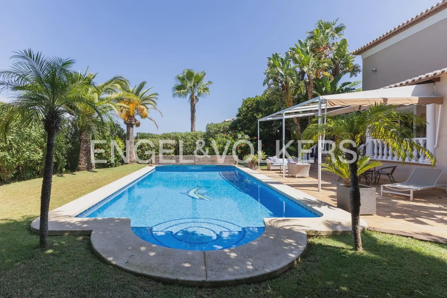 5 soveværelse Villa til salg i Javea / Xabia med swimmingpool garage - € 1.275.000 (Ref: 10007809)