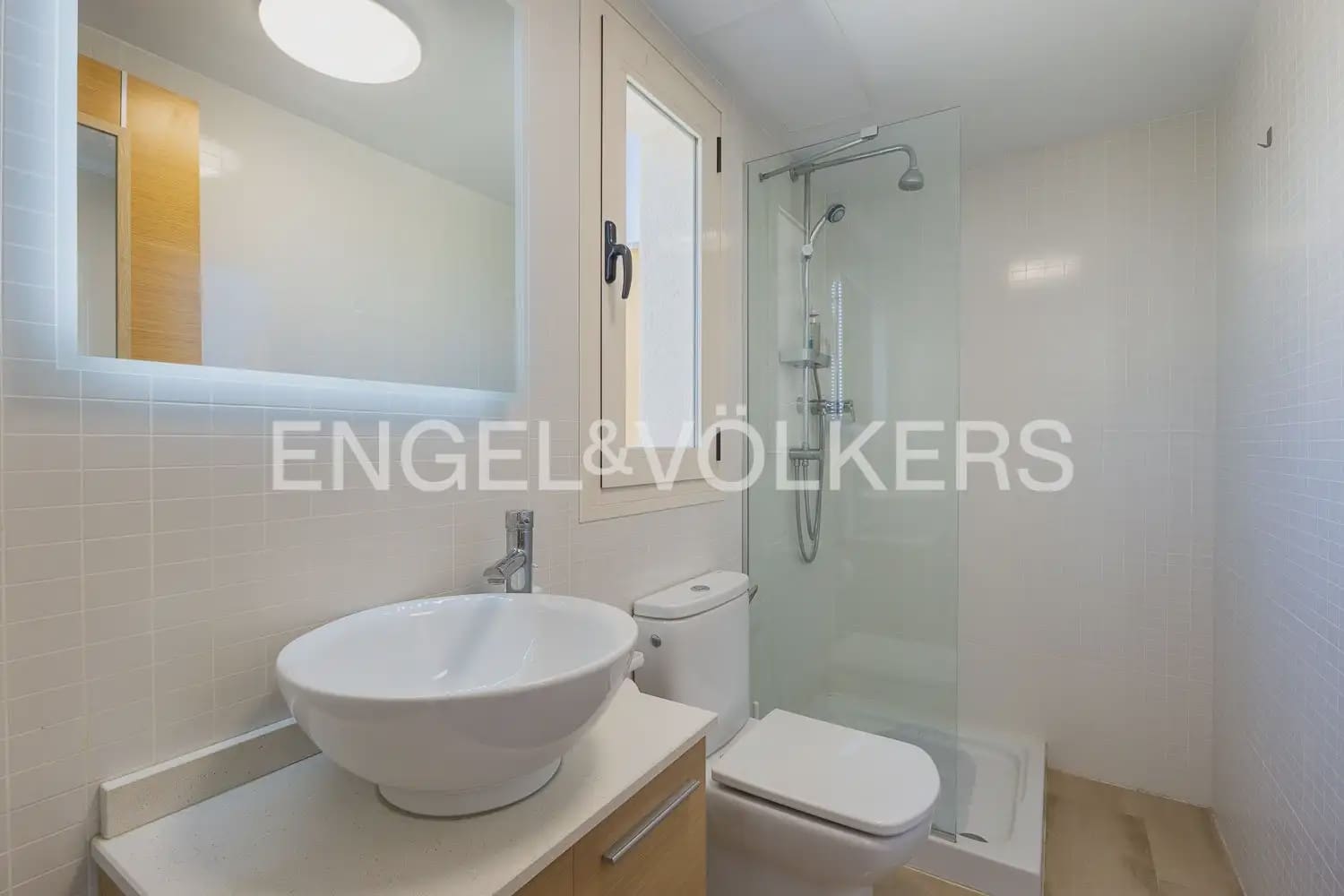 2 bedroom Penthouse for rent in Denia with pool garage - € 1,700 (Ref: 10008057)