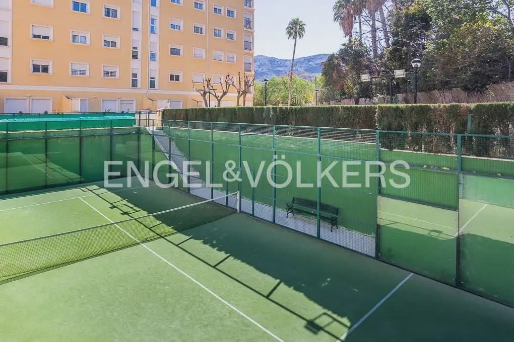 2 bedroom Penthouse for rent in Denia with pool garage - € 1,700 (Ref: 10008057)