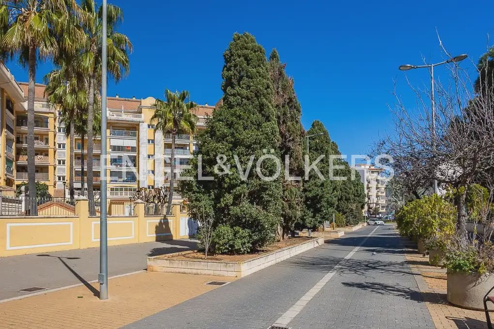 2 bedroom Penthouse for rent in Denia with pool garage - € 1,700 (Ref: 10008057)