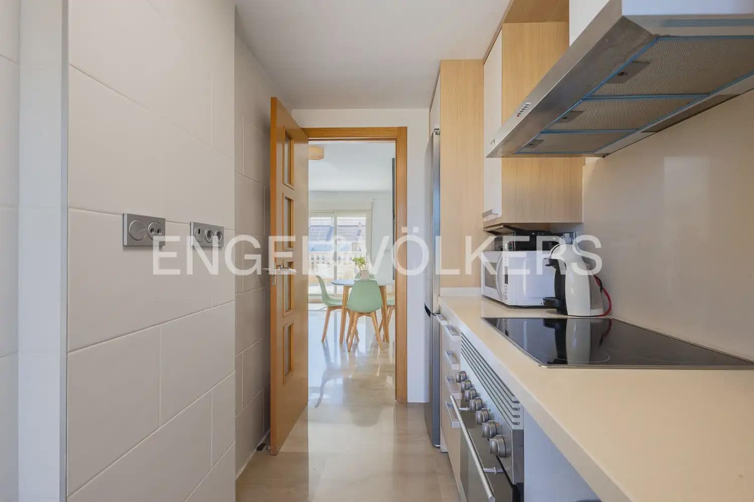 2 bedroom Penthouse for rent in Denia with pool garage - € 1,700 (Ref: 10008057)