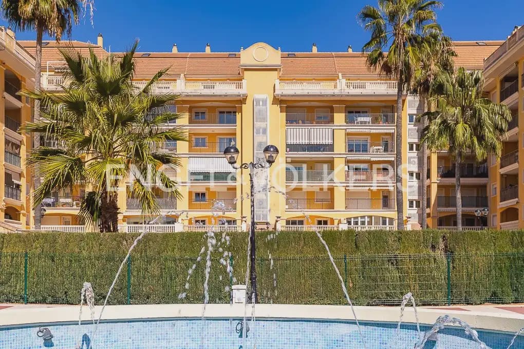 2 bedroom Penthouse for rent in Denia with pool garage - € 1,700 (Ref: 10008057)