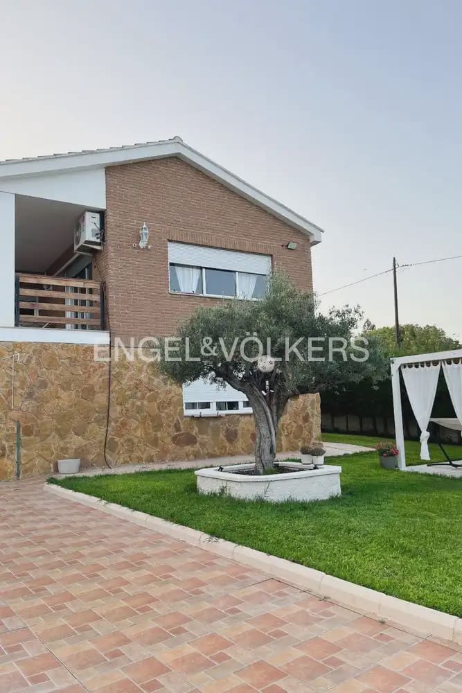 3 Zimmer Villa zu vermieten in Puig mit Pool - 1.500 € (Ref: 10009312)