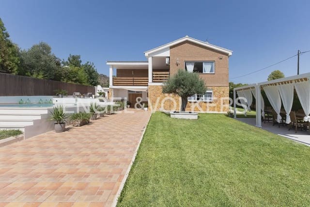 4 soveværelse Villa til leje i Puig med swimmingpool - € 1.500 (Ref: 10009312)