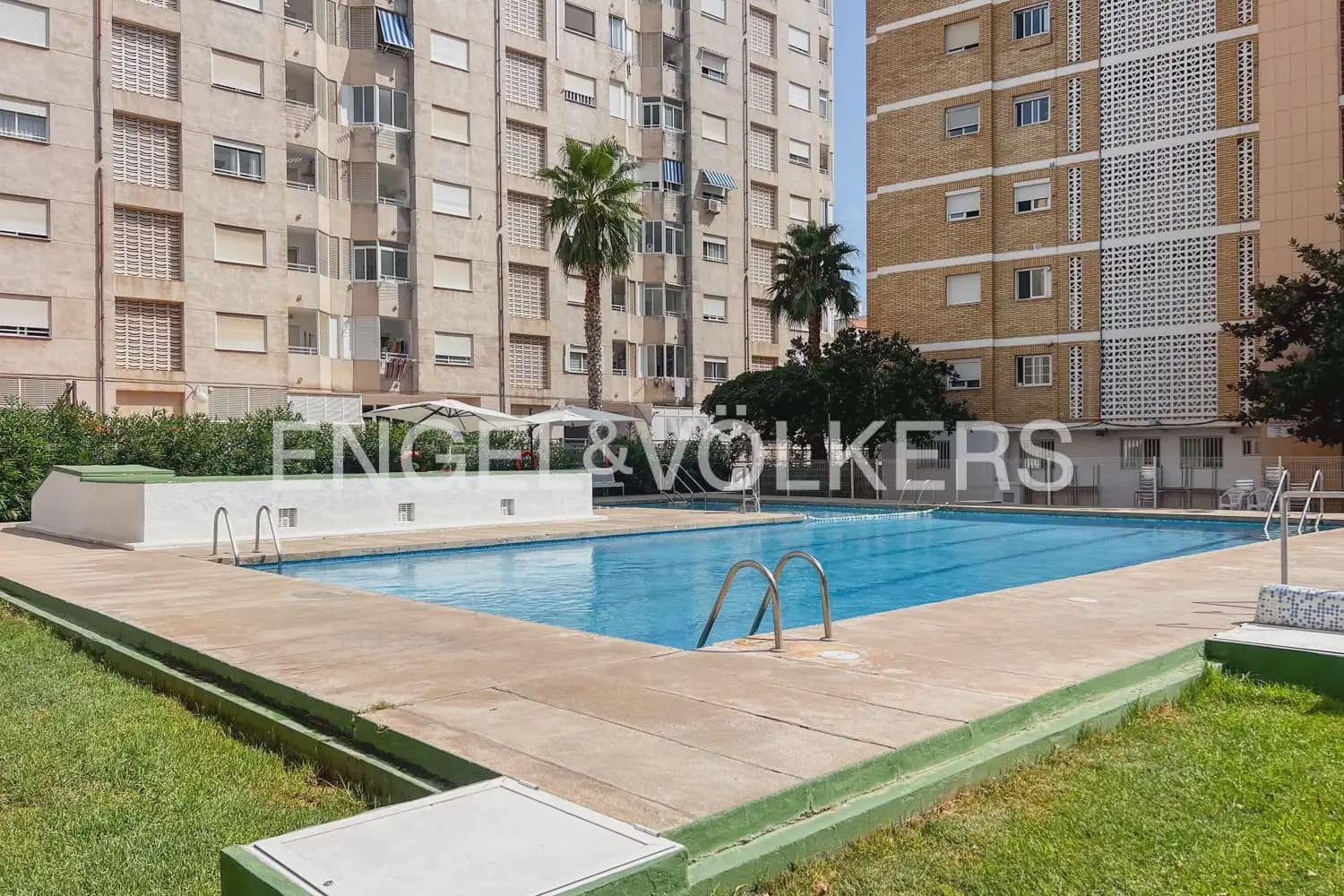 Appartement de 3 chambres à louer à La Pobla de Farnals avec piscine garage - 1 100 € (Ref: 10009696)