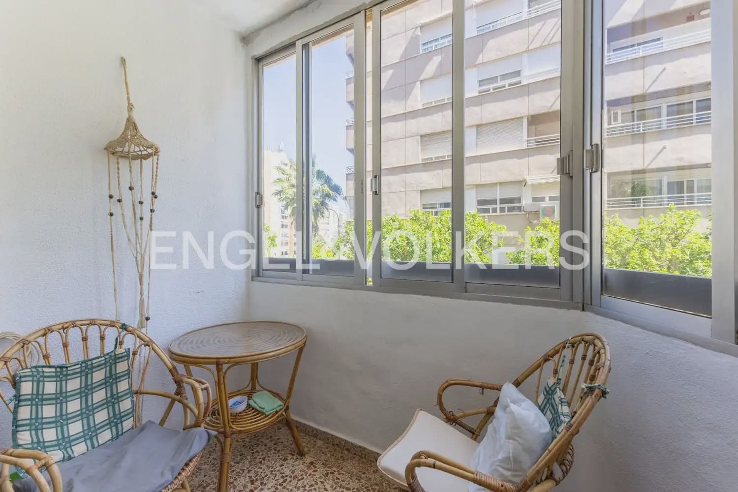 5 soveværelse Lejlighed til leje i Valencia by - € 1.700 (Ref: 10009806)