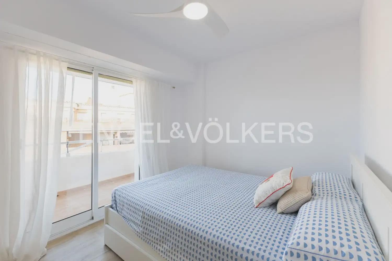 4 sypialnia Mieszkanie do wynajęcia w Canet d'En Berenguer z basenem garażem - 1 550 € (Ref: 10009807)