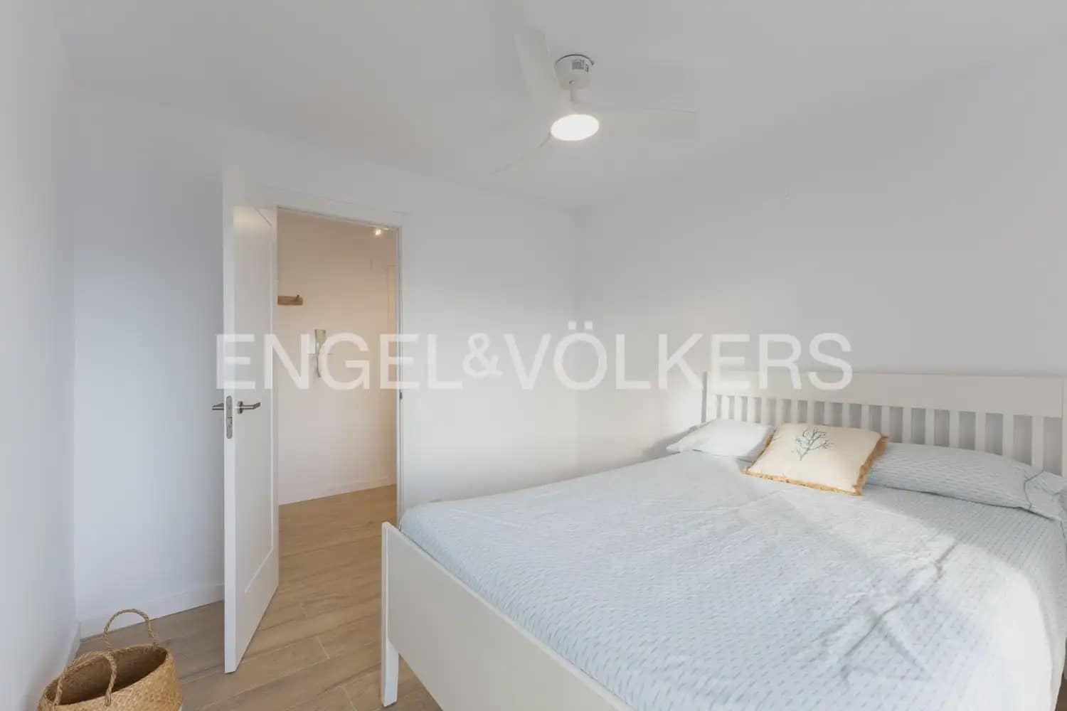 4 sypialnia Mieszkanie do wynajęcia w Canet d'En Berenguer z basenem garażem - 1 550 € (Ref: 10009807)