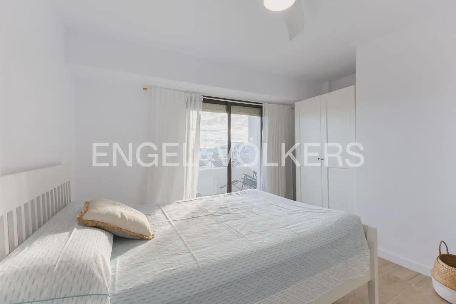 4 sypialnia Mieszkanie do wynajęcia w Canet d'En Berenguer z basenem garażem - 1 550 € (Ref: 10009807)