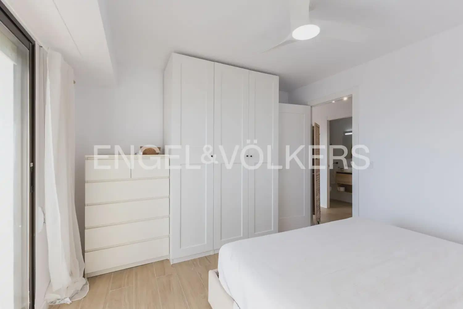 4 sypialnia Mieszkanie do wynajęcia w Canet d'En Berenguer z basenem garażem - 1 550 € (Ref: 10009807)