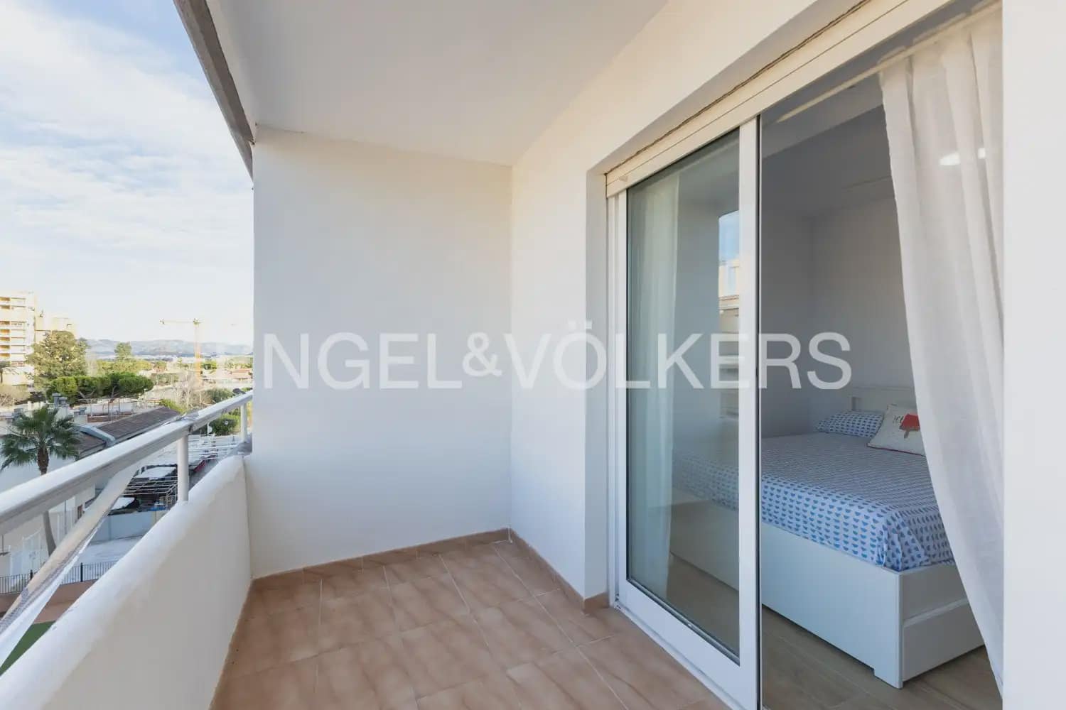 4 sypialnia Mieszkanie do wynajęcia w Canet d'En Berenguer z basenem garażem - 1 550 € (Ref: 10009807)