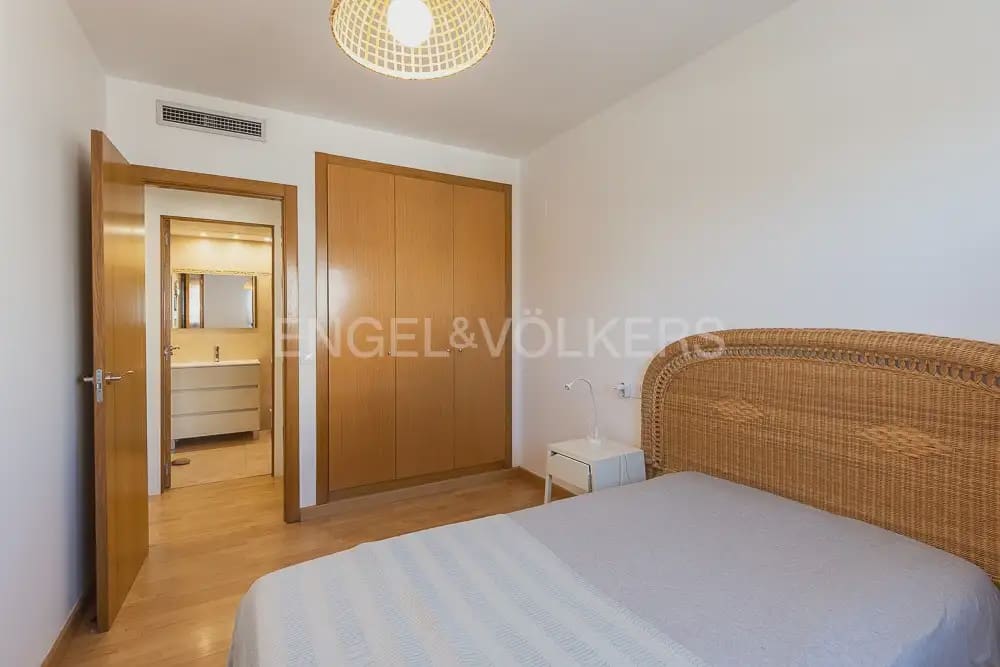 2 bedroom Flat for rent in La Pobla de Farnals with pool garage - € 1,200 (Ref: 10009808)