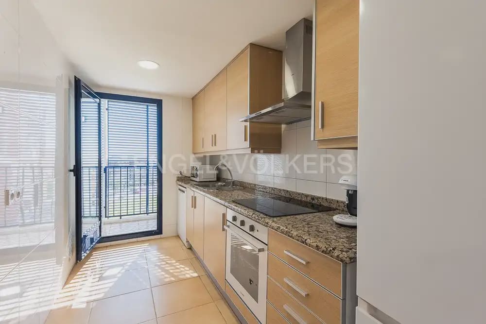 2 bedroom Flat for rent in La Pobla de Farnals with pool garage - € 1,200 (Ref: 10009808)