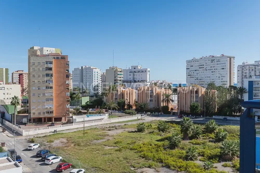 2 bedroom Flat for rent in La Pobla de Farnals with pool garage - € 1,200 (Ref: 10009808)