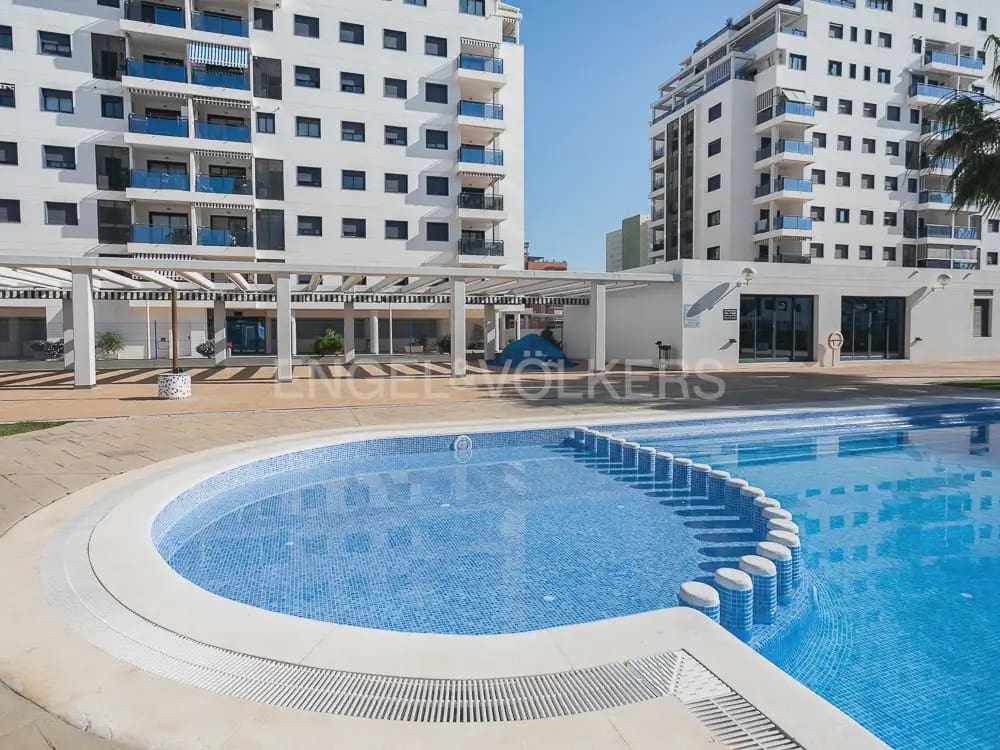 2 bedroom Flat for rent in La Pobla de Farnals with pool garage - € 1,200 (Ref: 10009808)