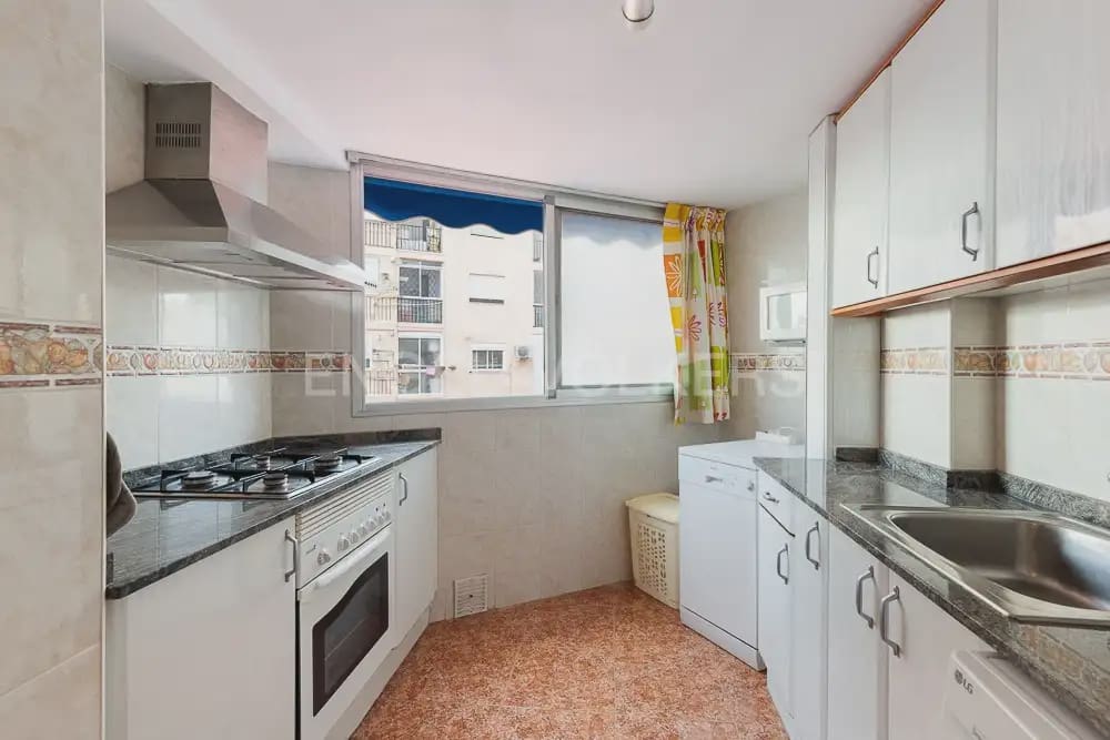 3 bedroom Flat for rent in La Pobla de Farnals with pool - € 1,000 (Ref: 10009809)