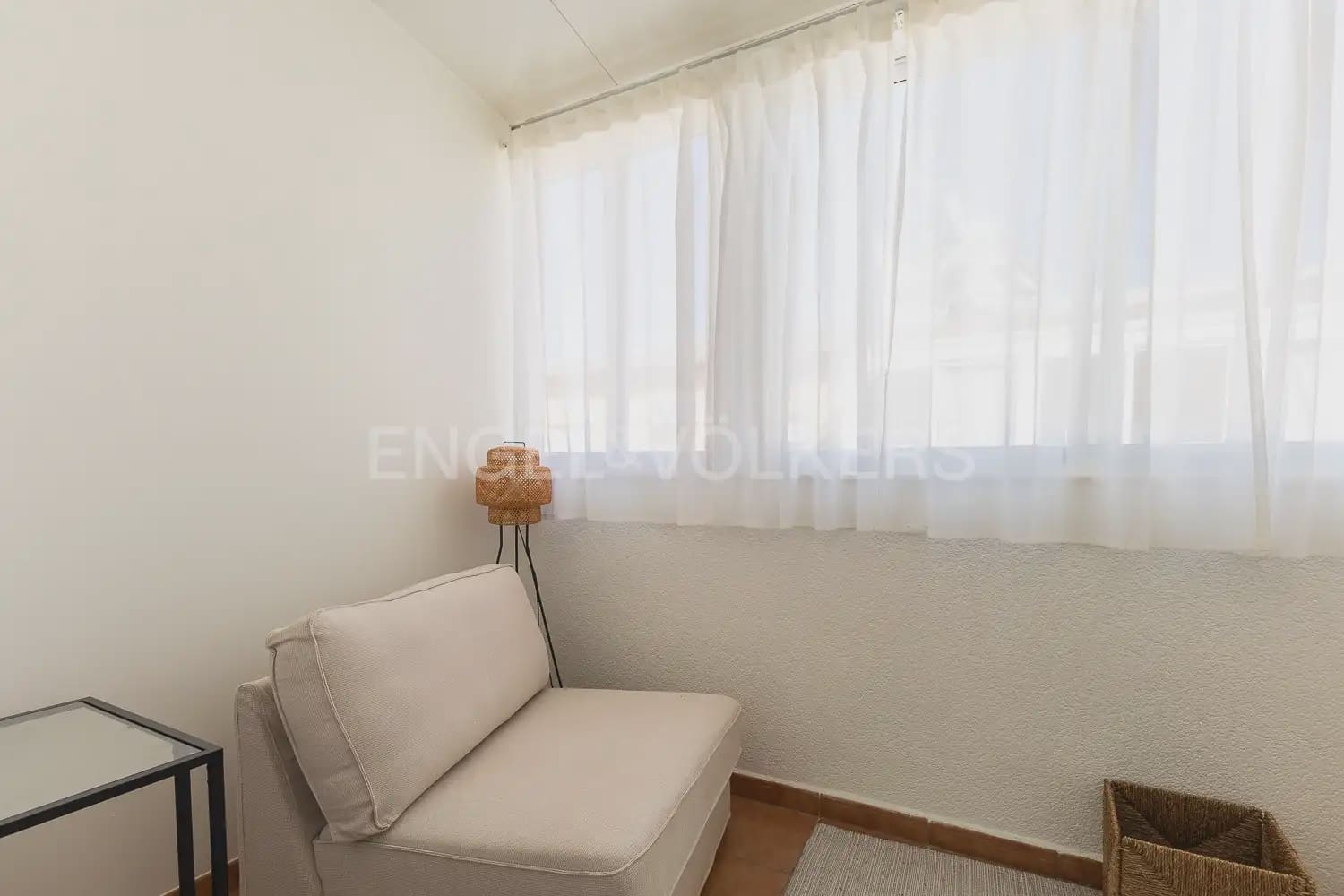 2 Zimmer Wohnung zu vermieten in Gandia mit Garage - 1.000 € (Ref: 10009811)
