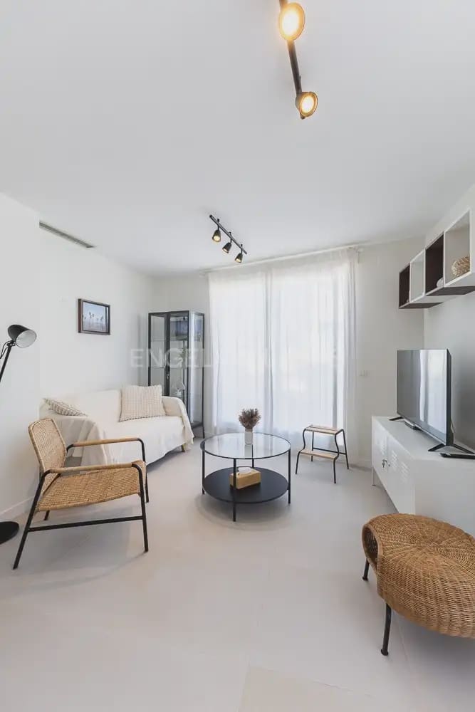 2 Zimmer Wohnung zu vermieten in Gandia mit Garage - 1.000 € (Ref: 10009811)