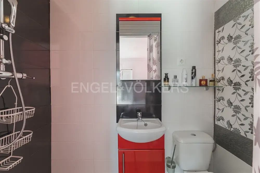 3 sypialnia Finka/Dom wiejski do wynajęcia w Turis z basenem garażem - 1 600 € (Ref: 10009812)
