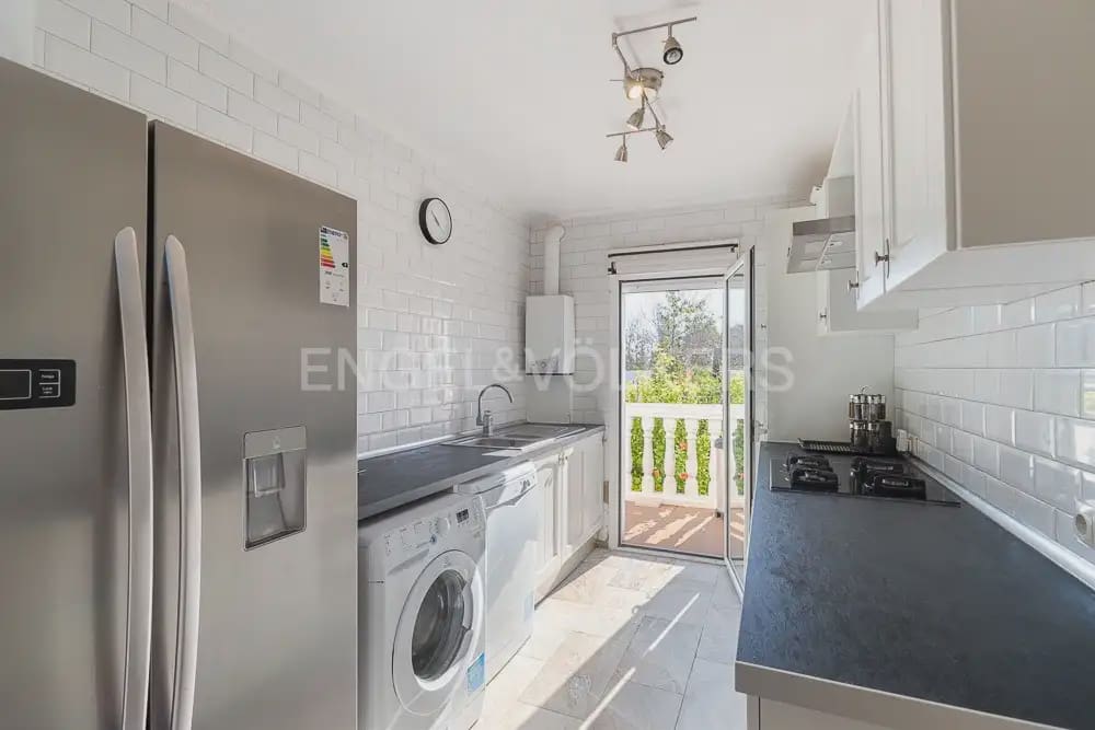 3 sypialnia Finka/Dom wiejski do wynajęcia w Turis z basenem garażem - 1 600 € (Ref: 10009812)