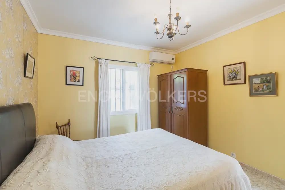 3 sypialnia Finka/Dom wiejski do wynajęcia w Turis z basenem garażem - 1 600 € (Ref: 10009812)