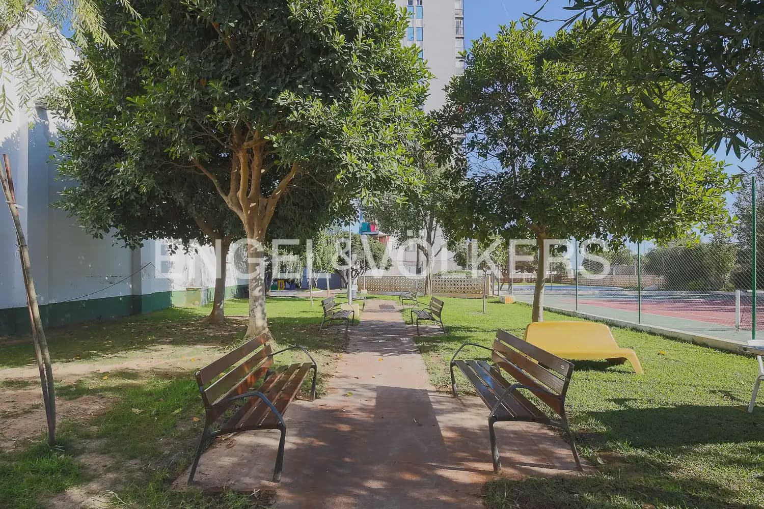3 sypialnia Mieszkanie do wynajęcia w Puig z basenem garażem - 1 200 € (Ref: 10009907)