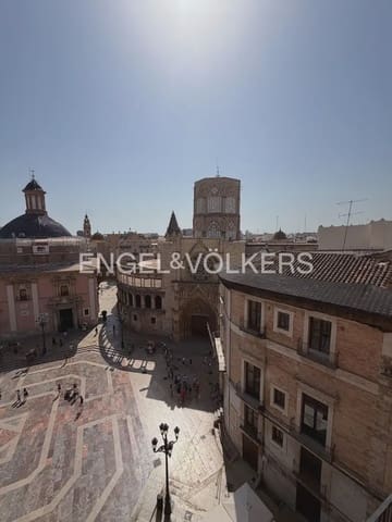 5 sovrum Lägenhet att hyra i La Seu, Valencia stad - 3 000 € (Ref: 10009971)