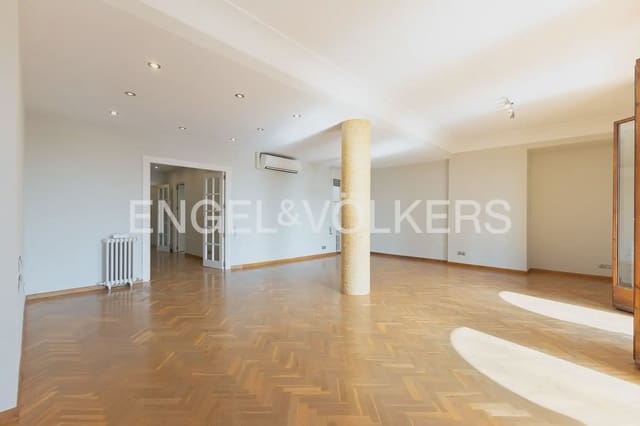 5 slaapkamer Flat te huur in La Seu, Valencia stad - € 3.000 (Ref: 10009971)