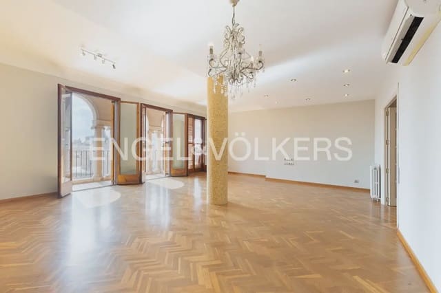 5 slaapkamer Flat te huur in La Seu, Valencia stad - € 3.000 (Ref: 10009971)