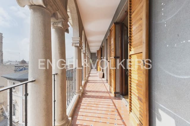 5 slaapkamer Flat te huur in La Seu, Valencia stad - € 3.000 (Ref: 10009971)