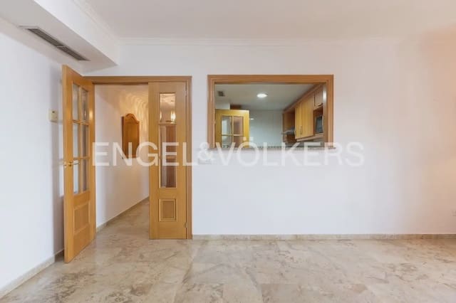 Appartement de 1 chambre à louer à Sant Pau, Valence ville avec piscine garage - 1 500 € (Ref: 10011685)