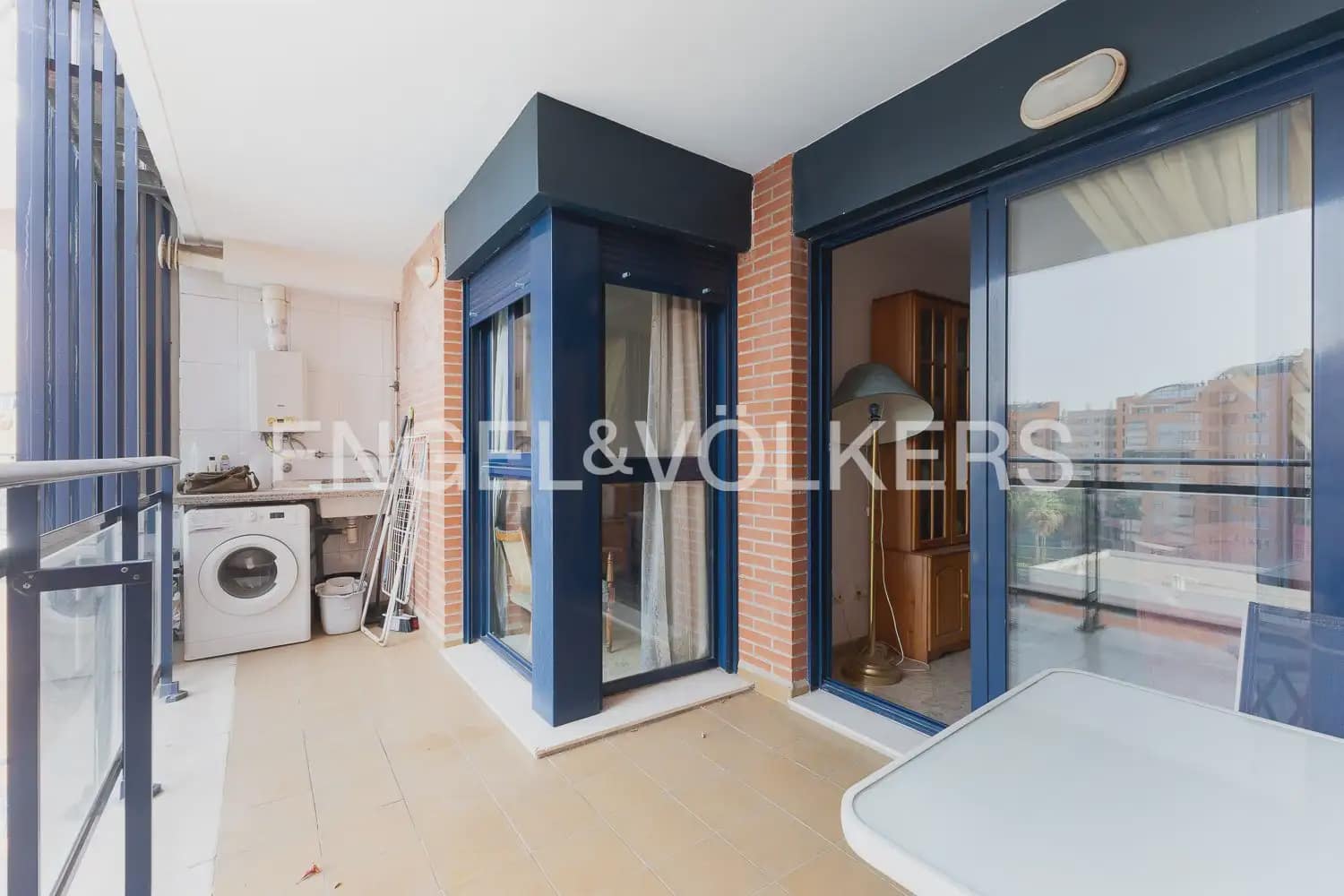 Appartement de 1 chambre à louer à Valence ville avec piscine garage - 1 500 € (Ref: 10011685)