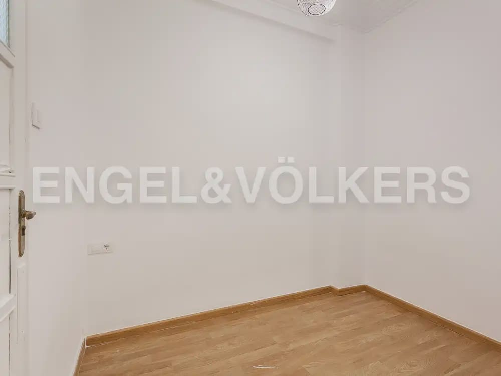 4 camera da letto Appartamento da affittare in Valencia citta - 2.000 € (Rif: 10011686)
